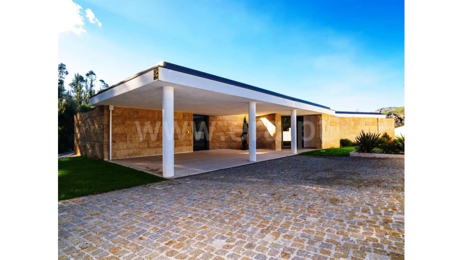 Moradia T3 para Venda em Louredo Foto 27