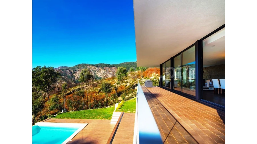 Moradia T3 para Venda em Louredo Foto 30