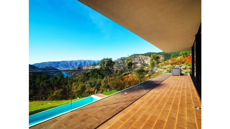 Moradia T3 para Venda em Louredo Foto 31