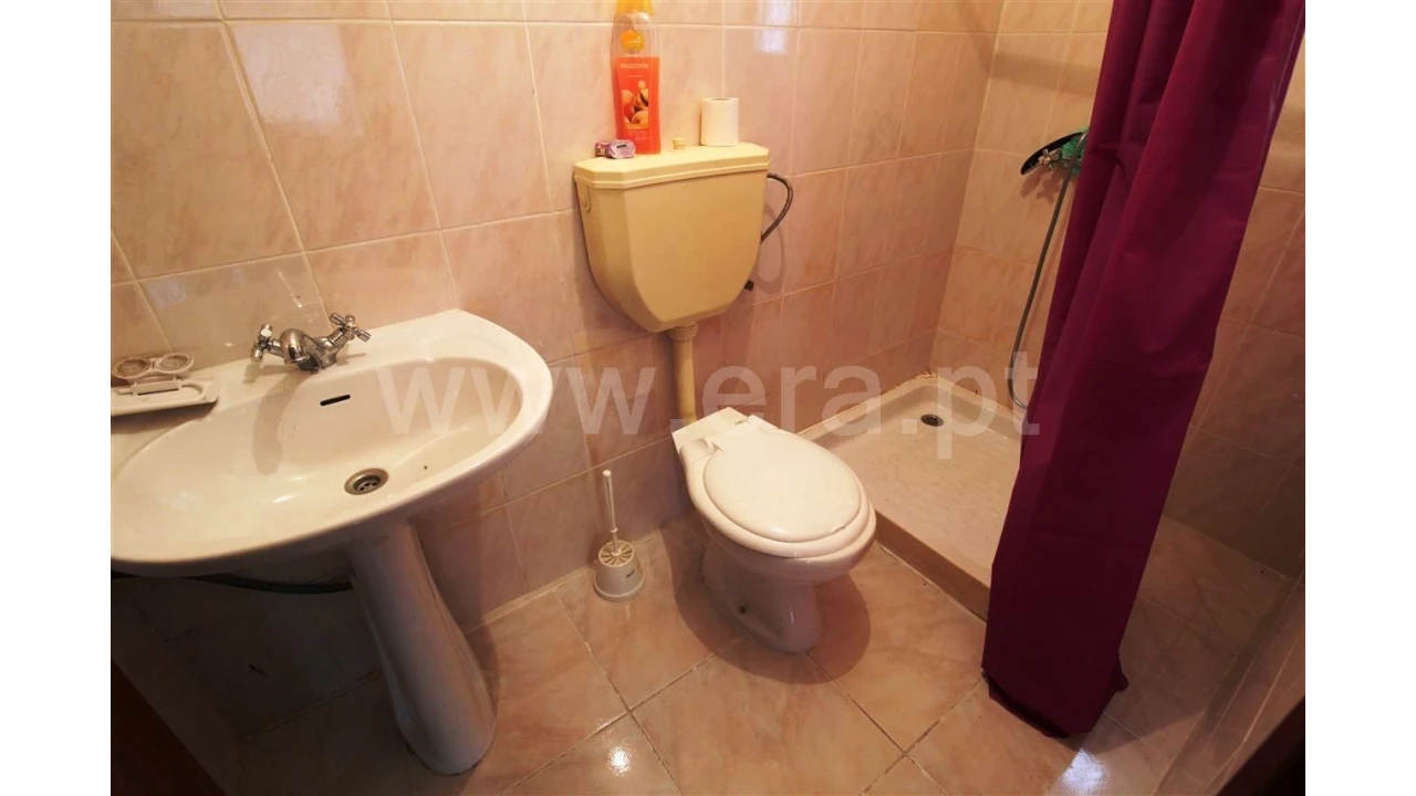 Moradia T5 para Venda em Taíde Foto 7