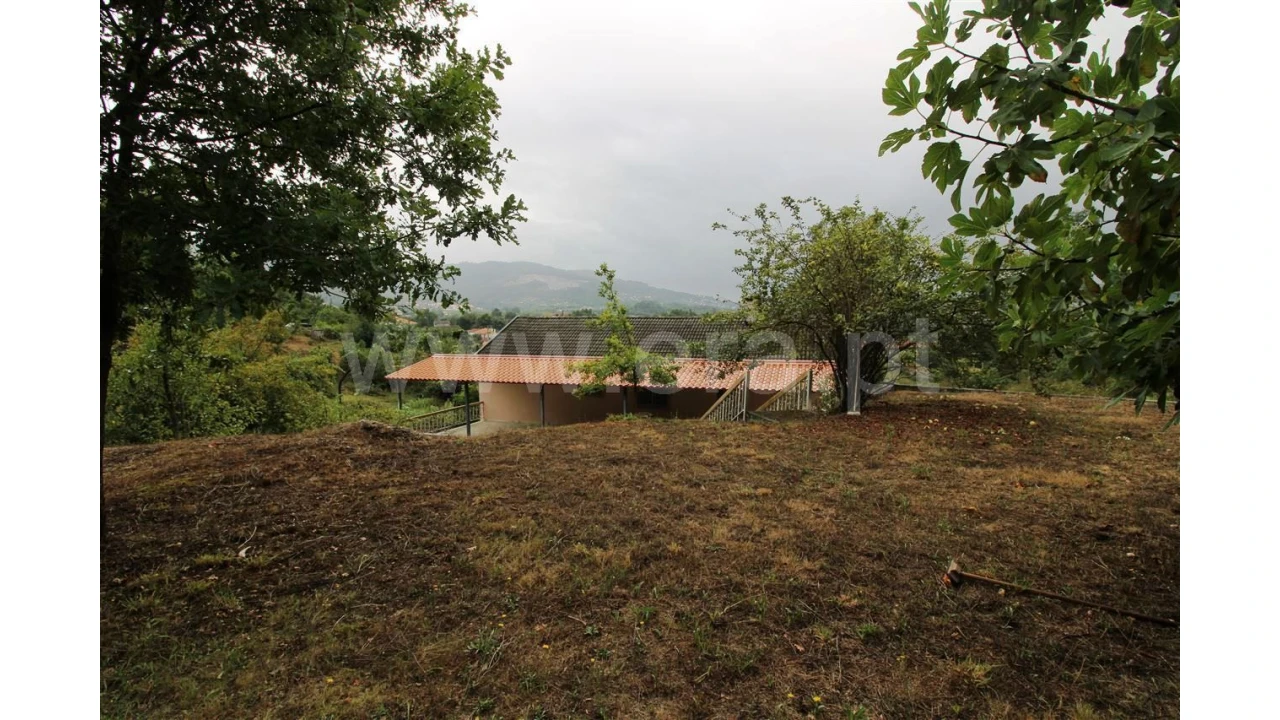 Moradia T5 para Venda em Taíde Foto 23