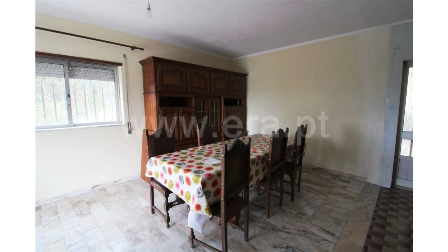 Moradia T5 para Venda em Taíde Foto 4