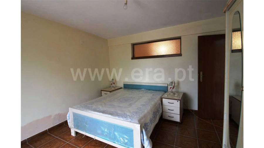 Moradia T5 para Venda em Taíde Foto 5