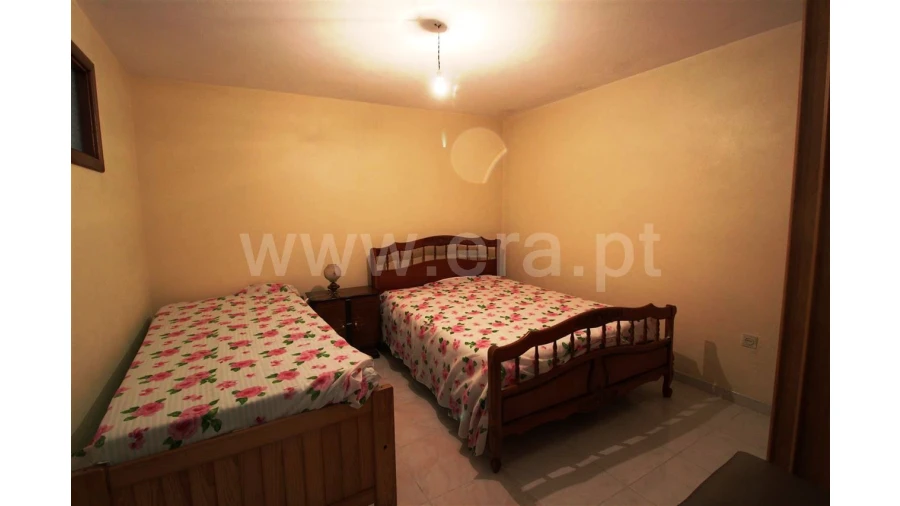 Moradia T5 para Venda em Taíde Foto 6
