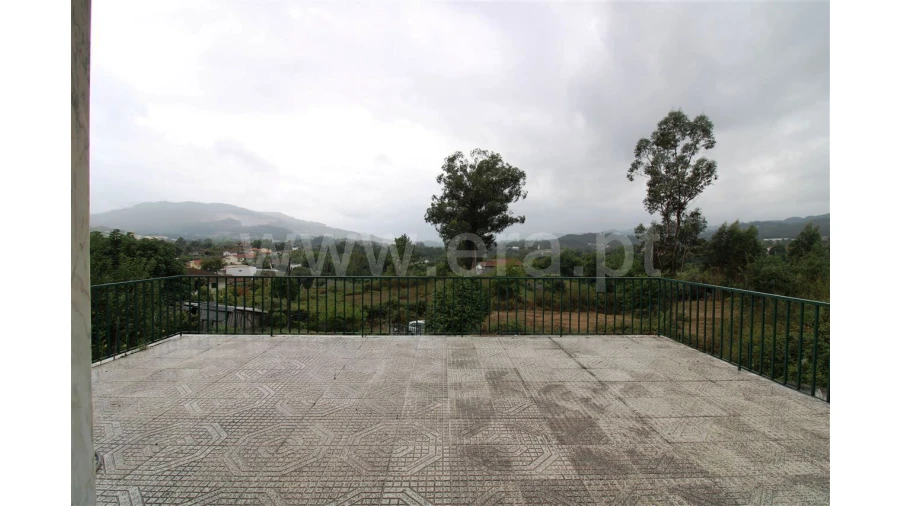 Moradia T5 para Venda em Taíde Foto 20