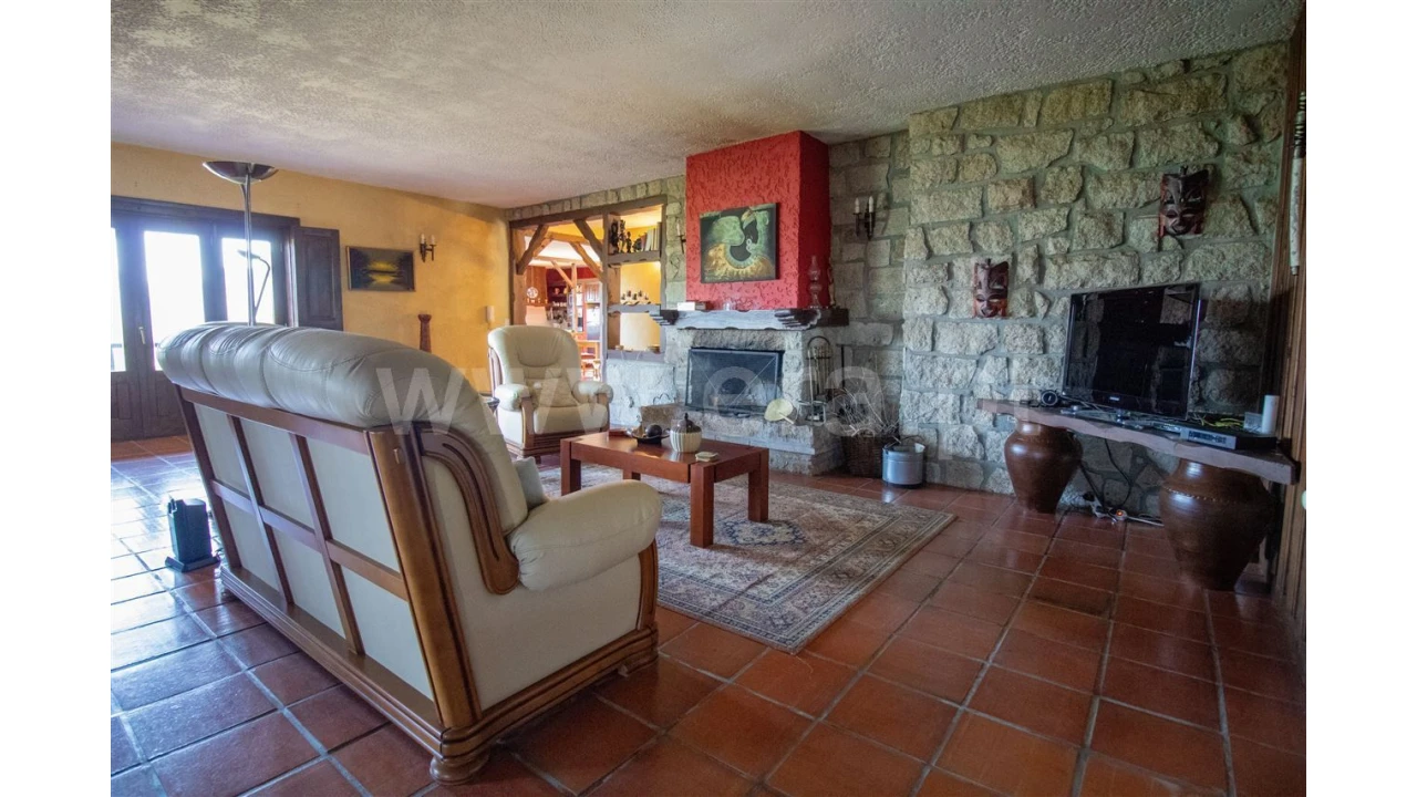 Moradia T3 para Venda em Ventosa Foto 5