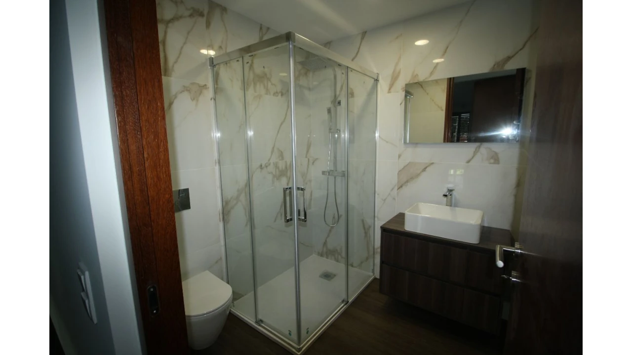 Moradia T4 para Venda em Valongo Foto 20