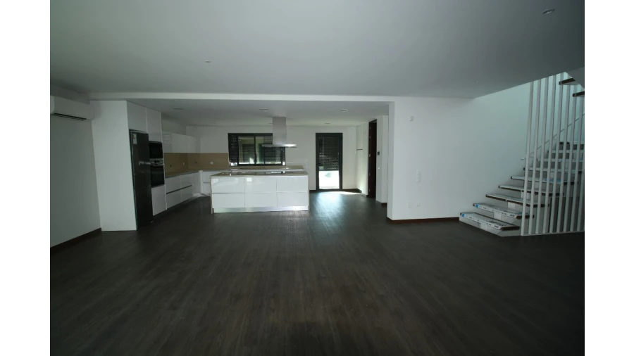 Moradia T4 para Venda em Valongo Foto 6