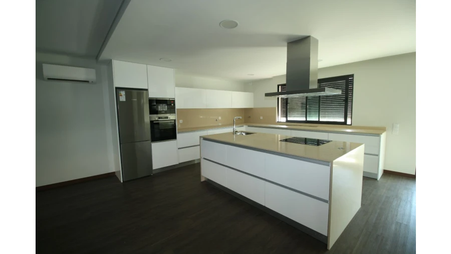 Moradia T4 para Venda em Valongo Foto 13