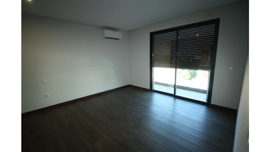 Moradia T4 para Venda em Valongo Foto 17