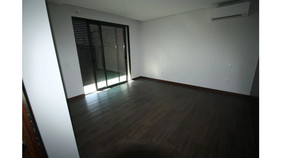 Moradia T4 para Venda em Valongo Foto 30