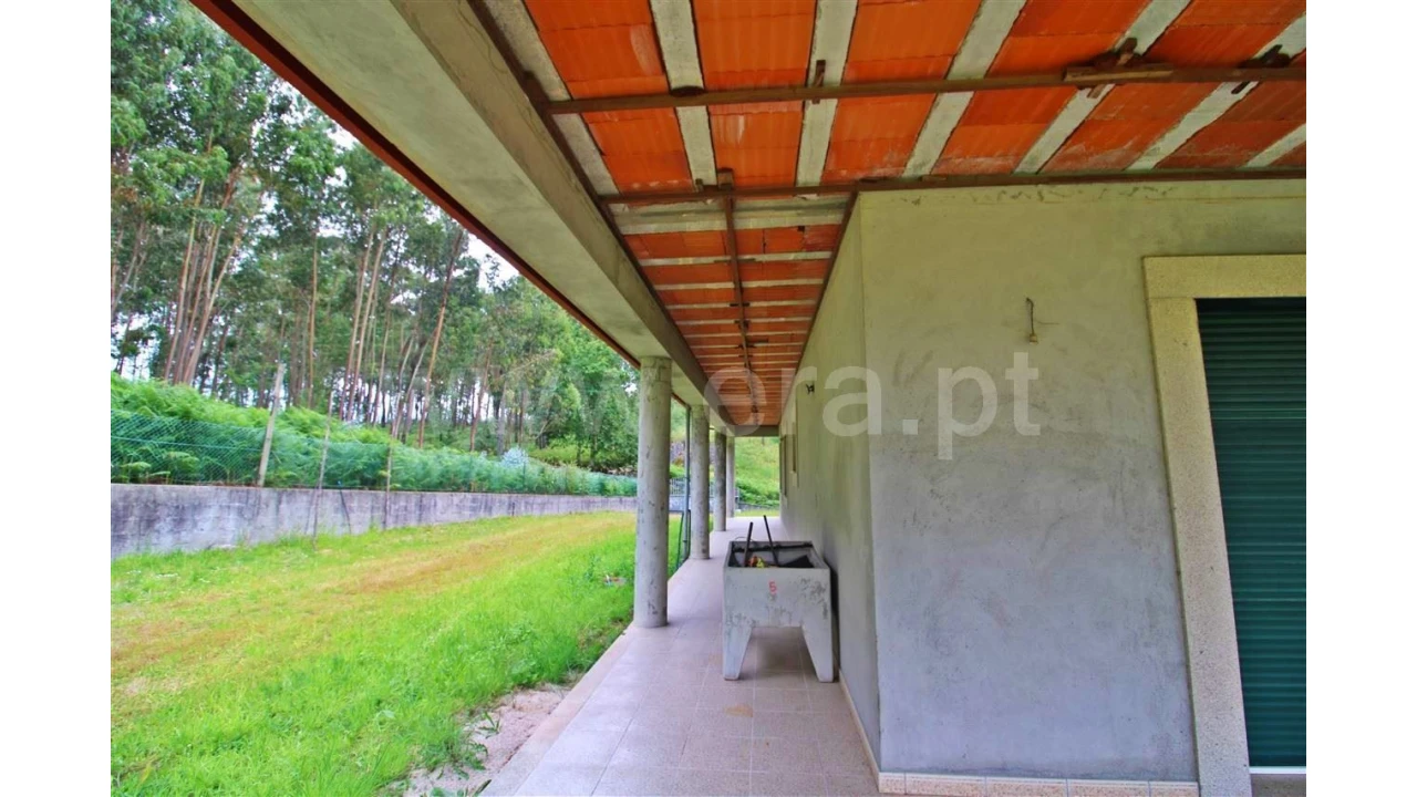 Moradia T4 para Venda em Travassos Foto 19