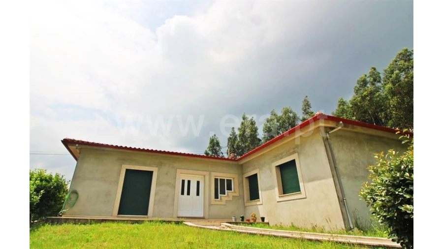 Moradia T4 para Venda em Travassos Foto 11