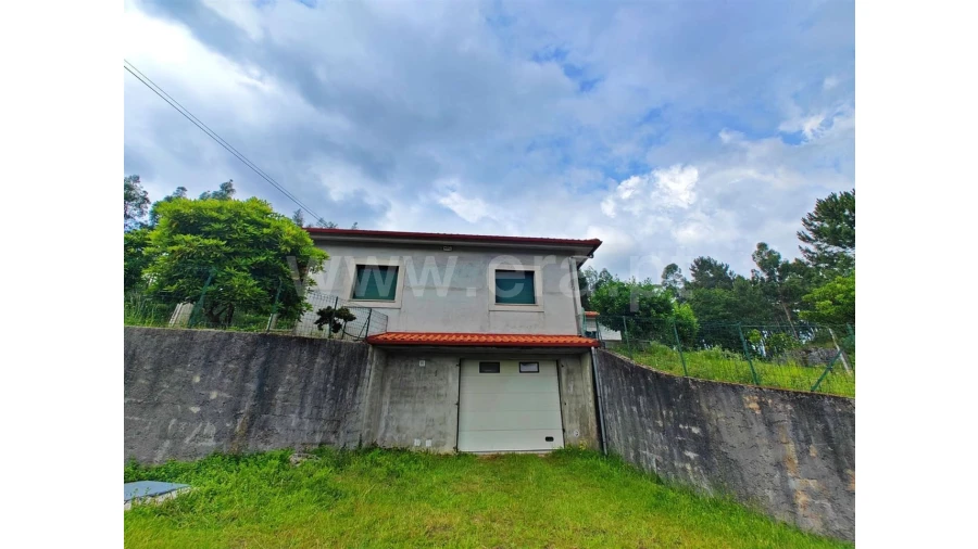 Moradia T4 para Venda em Travassos Foto 15