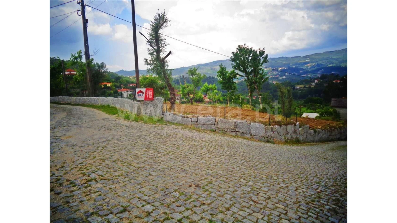 Terreno para Venda em Sobradelo da Goma Foto 2