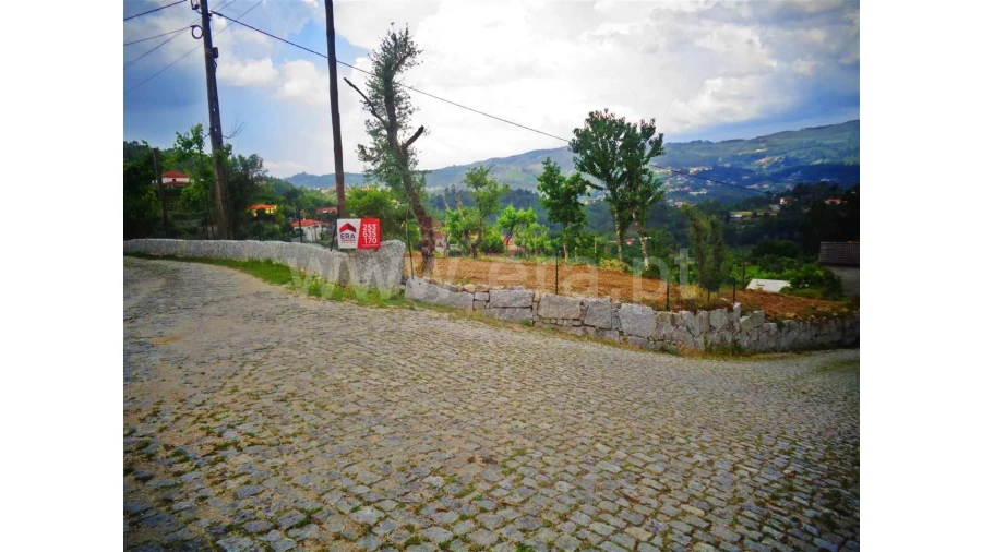 Terreno para Venda em Sobradelo da Goma Foto 2