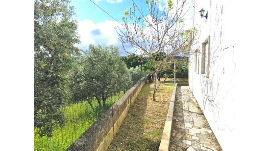 Moradia T7 para Venda em Casal de Baixo Foto 4