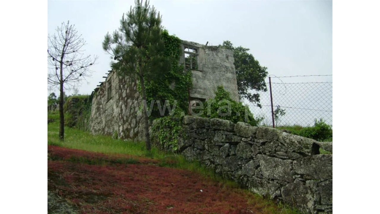 Moradia para Venda em Travassos Foto 1