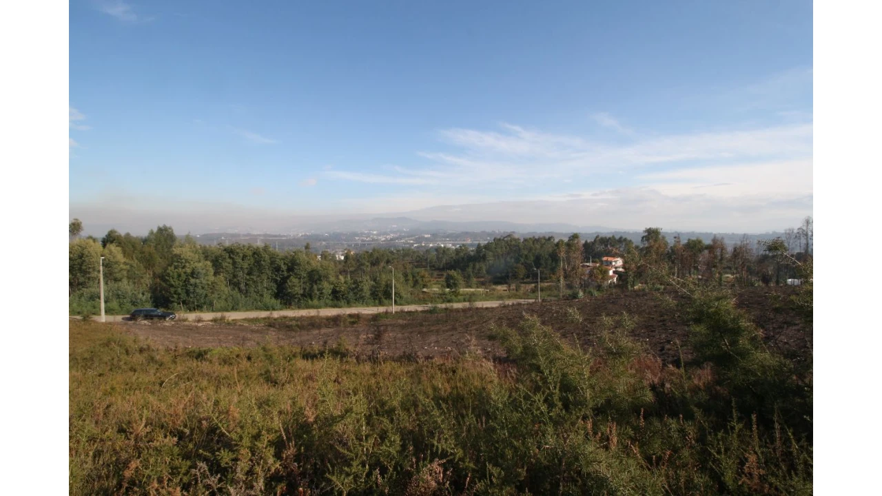 Terreno para Venda em Recarei Foto 3