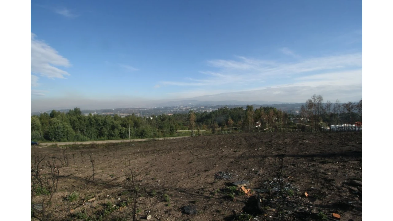Terreno para Venda em Recarei Foto 7