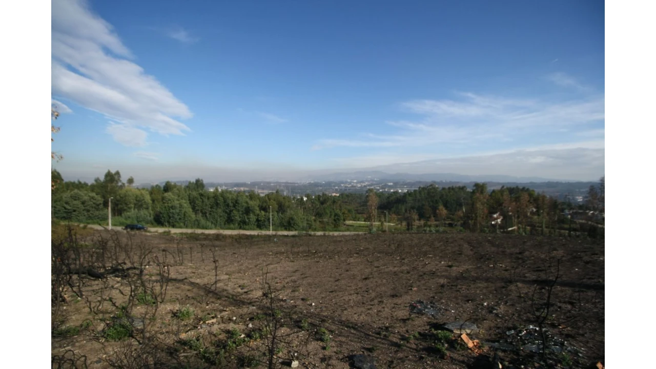 Terreno para Venda em Recarei Foto 9