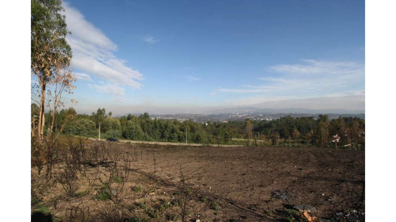 Terreno para Venda em Recarei Foto 15