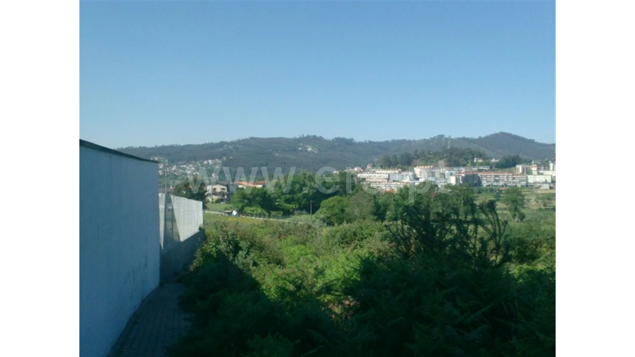 Terreno para Venda em Póvoa de Lanhoso Foto 10