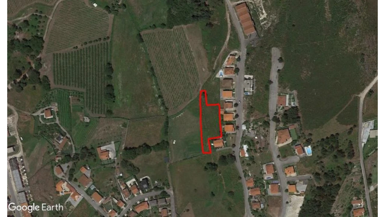Terreno para Venda em Póvoa de Lanhoso Foto 1