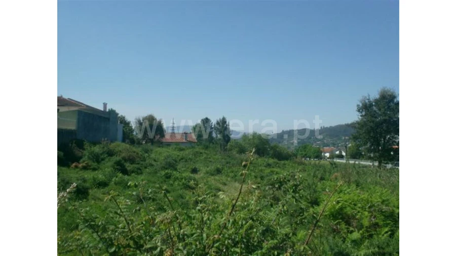 Terreno para Venda em Póvoa de Lanhoso Foto 4