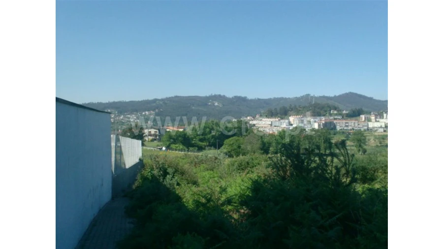 Terreno para Venda em Póvoa de Lanhoso Foto 10