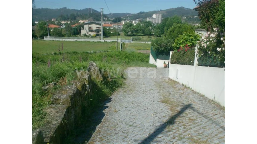 Terreno para Venda em Póvoa de Lanhoso Foto 13
