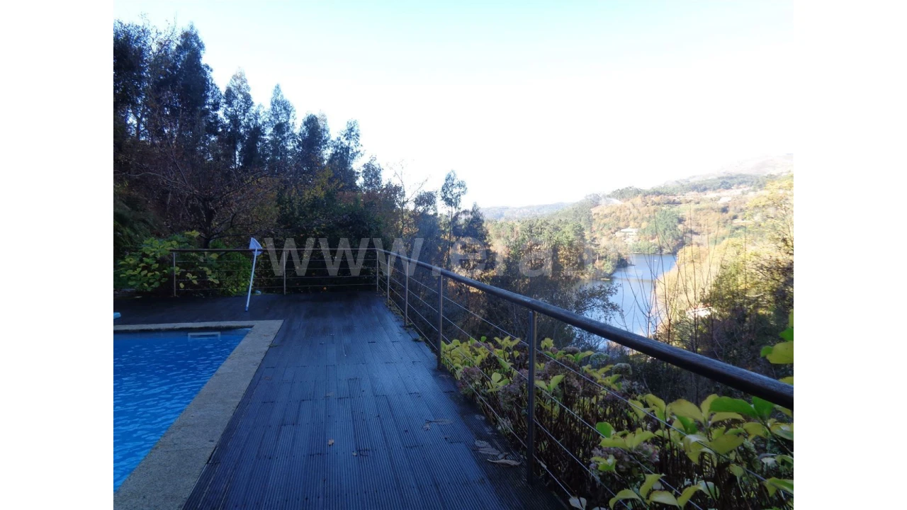 Moradia T3 para Venda em Caniçada Foto 15