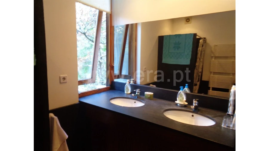 Moradia T3 para Venda em Caniçada Foto 11