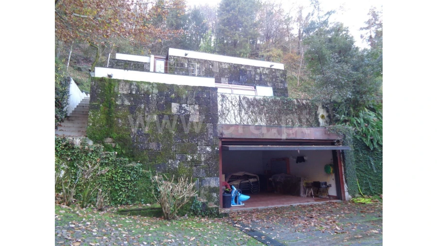 Moradia T3 para Venda em Caniçada Foto 13