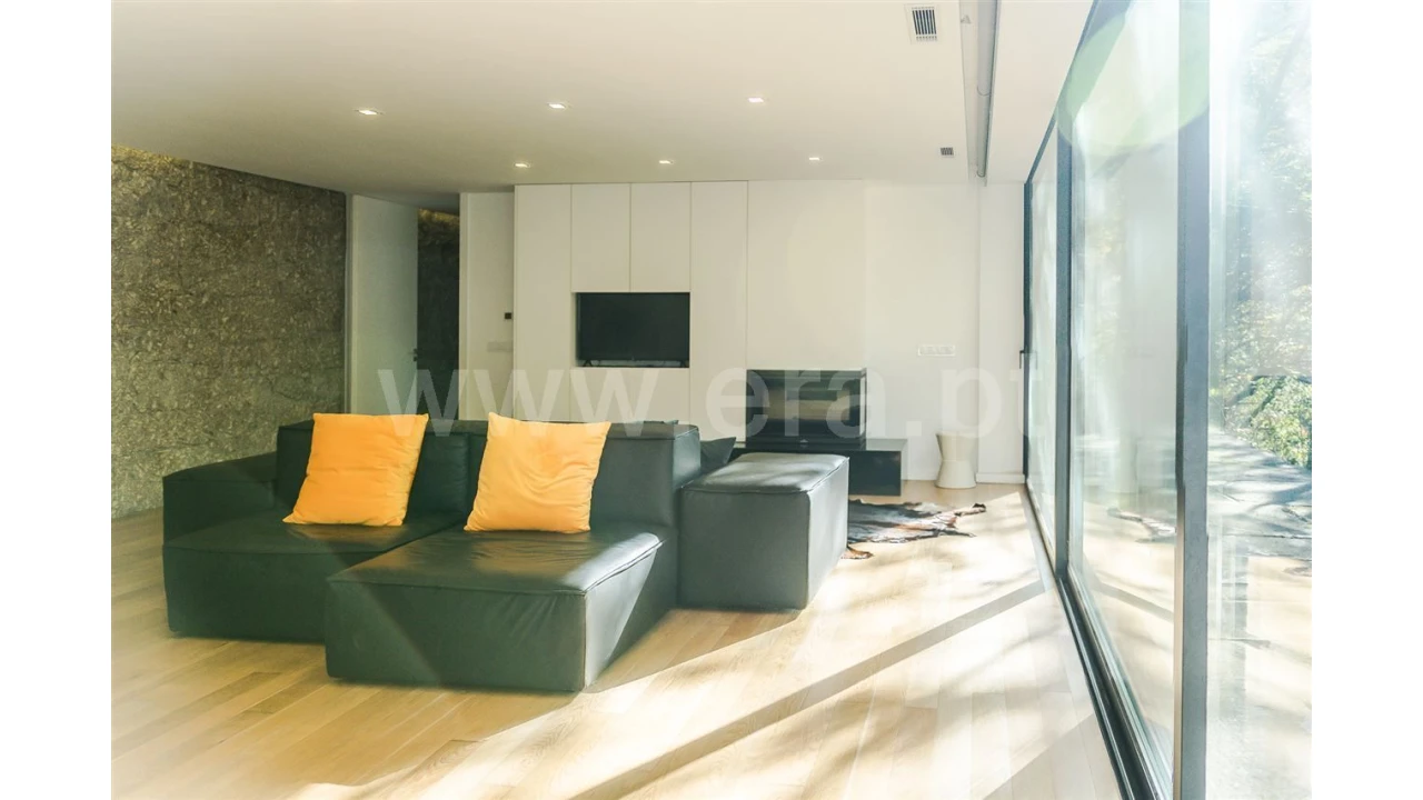 Moradia T3 para Venda em Caniçada Foto 12