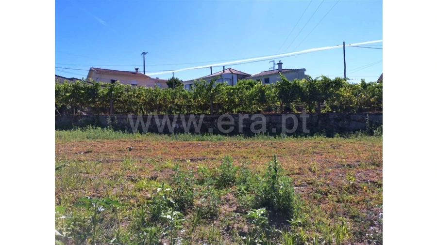 Terreno para Venda em Caldas das Taipas Foto 1