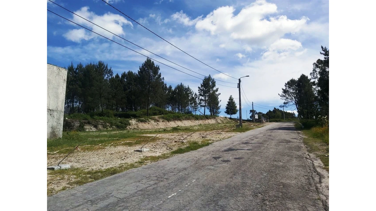 Terreno para Venda em Lanhoso Foto 6