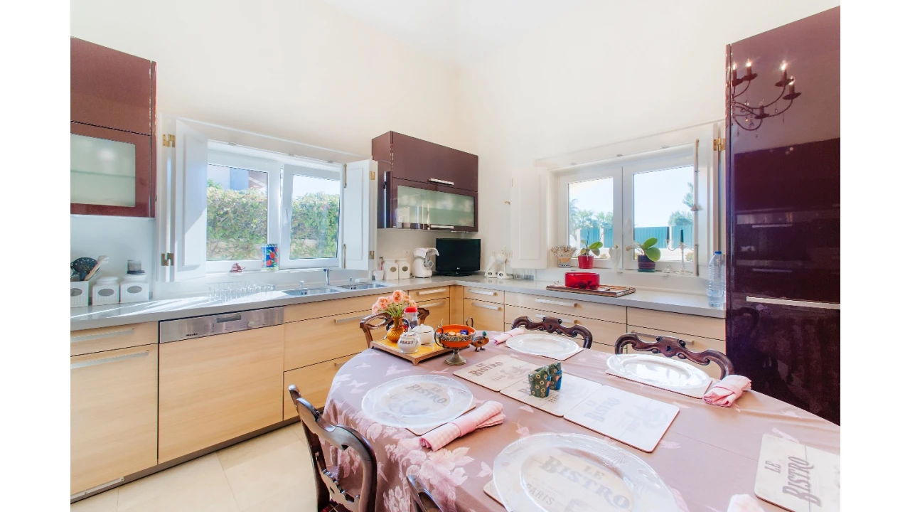 Moradia T4 para Venda em Cascais Foto 9