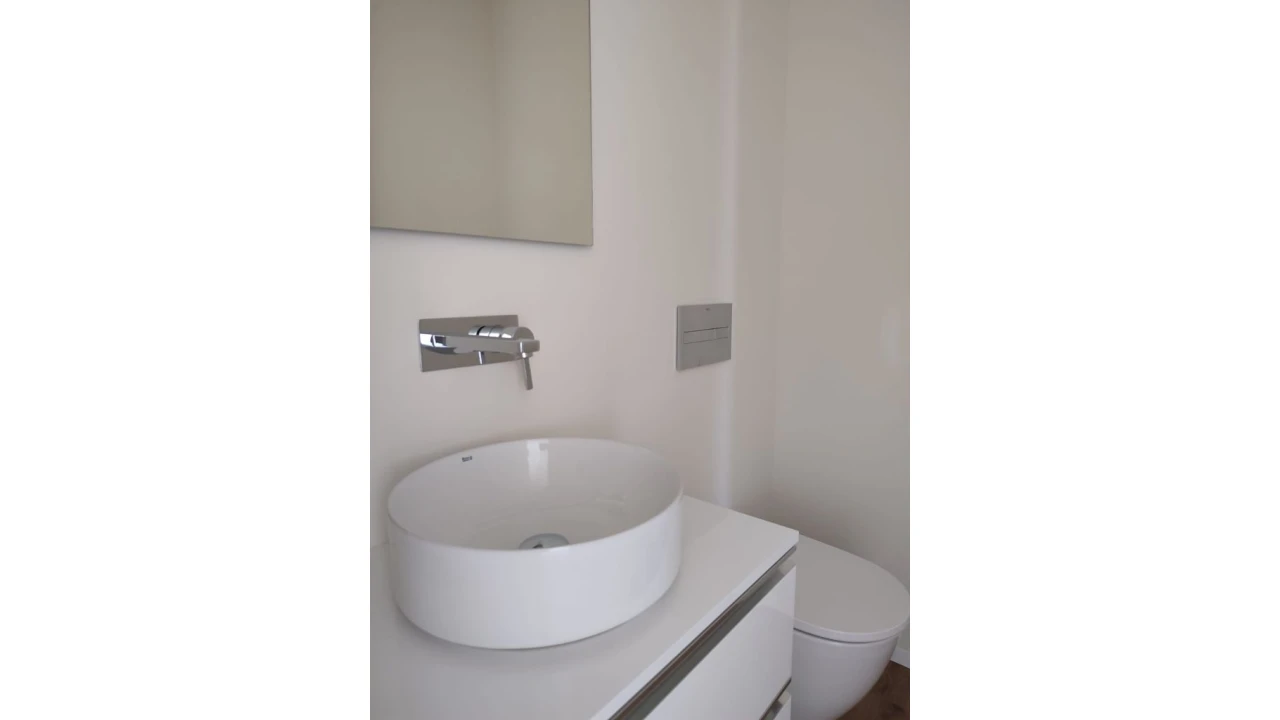 Apartamento T2 para Venda em Vila Nova de Gaia Foto 4