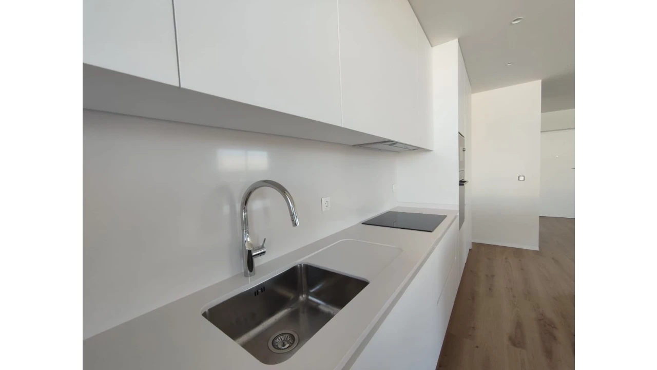 Apartamento T2 para Venda em Vila Nova de Gaia Foto 2