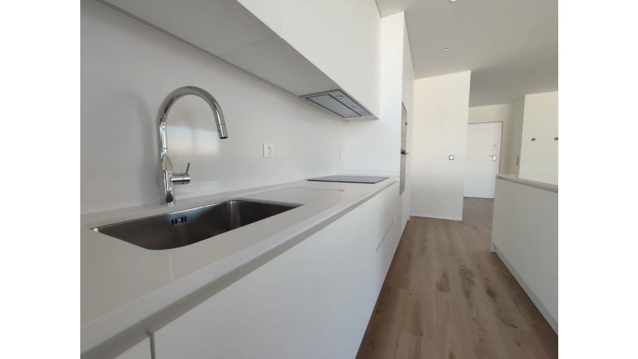 Apartamento T2 para Venda em Vila Nova de Gaia Foto 6