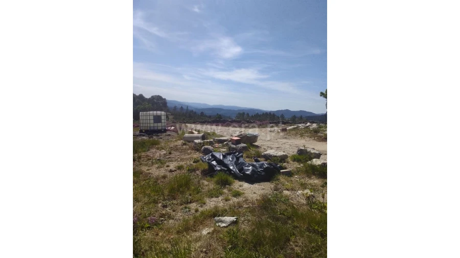 Terreno para Venda em Fundevila Foto 8