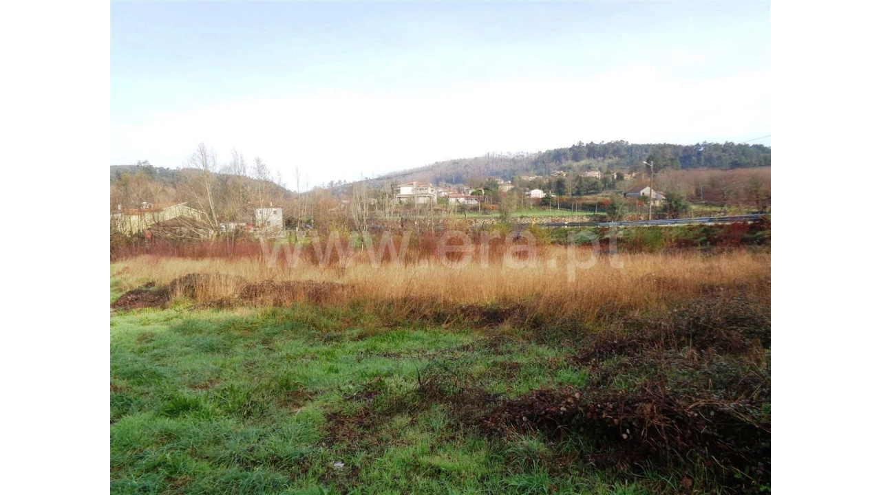 Terreno para Venda em Fontarcada Foto 3