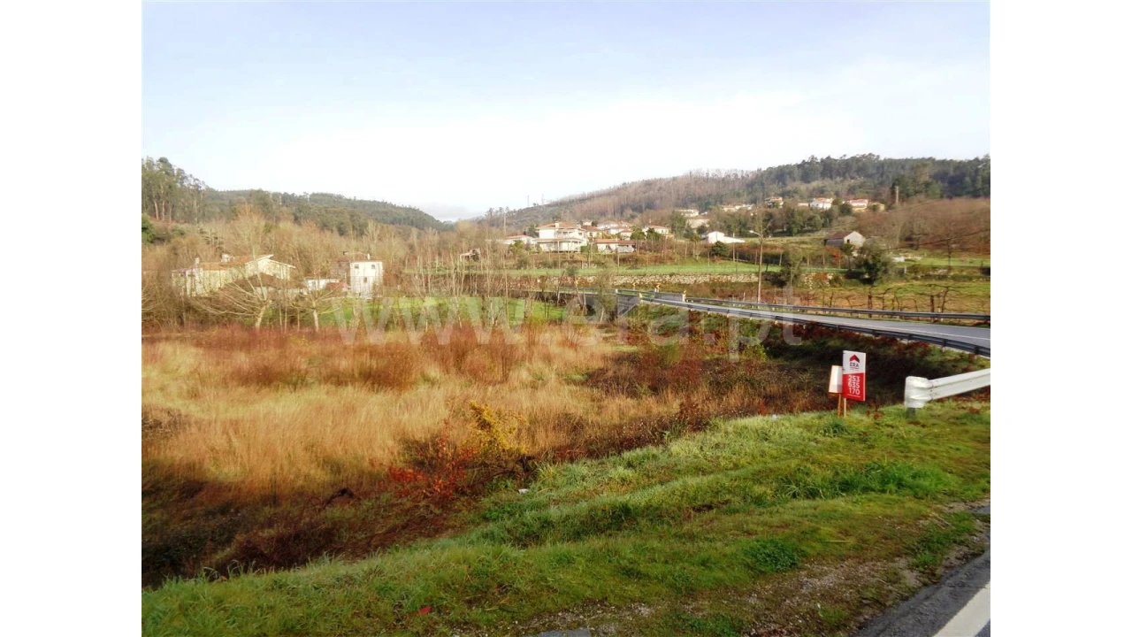Terreno para Venda em Fontarcada Foto 10