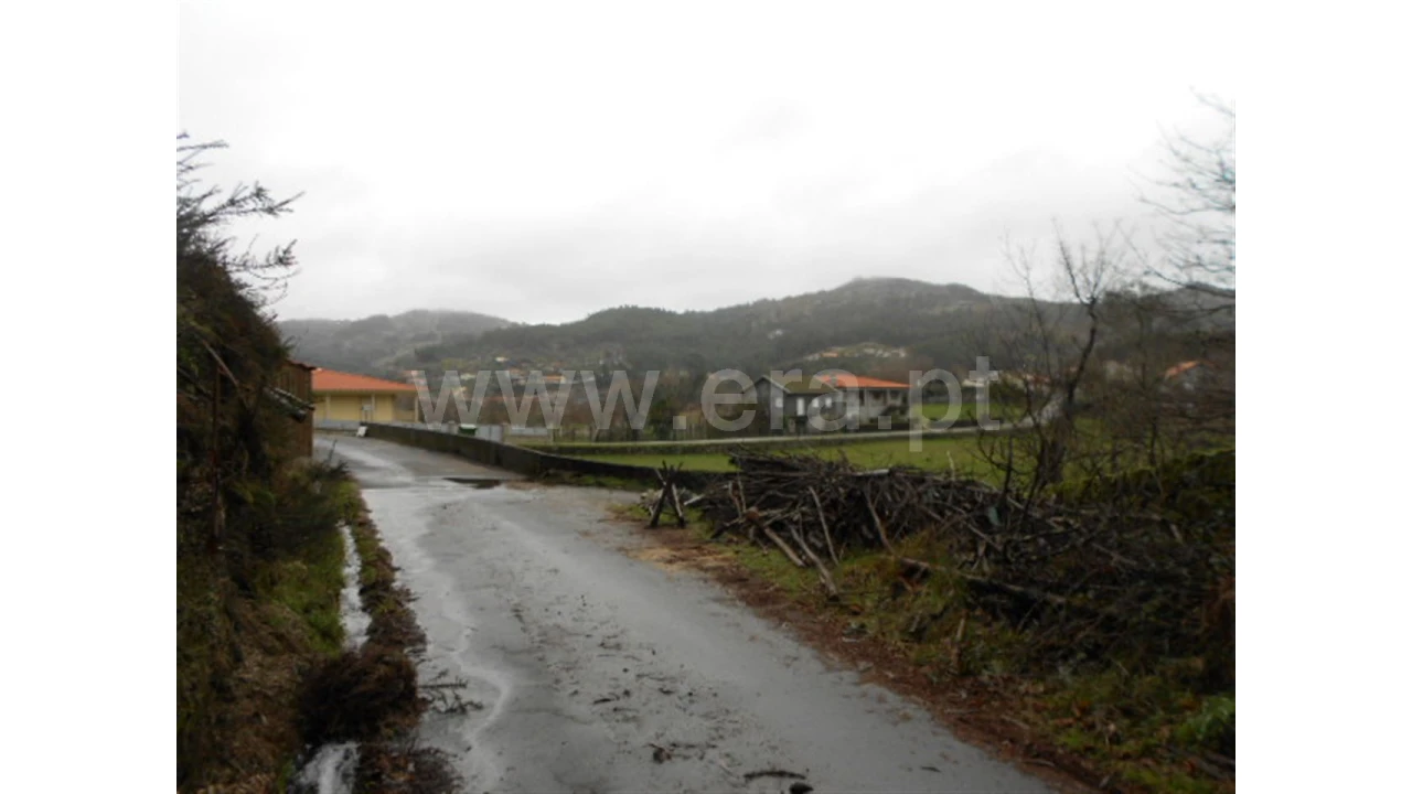 Terreno para Venda em Anissó Foto 11