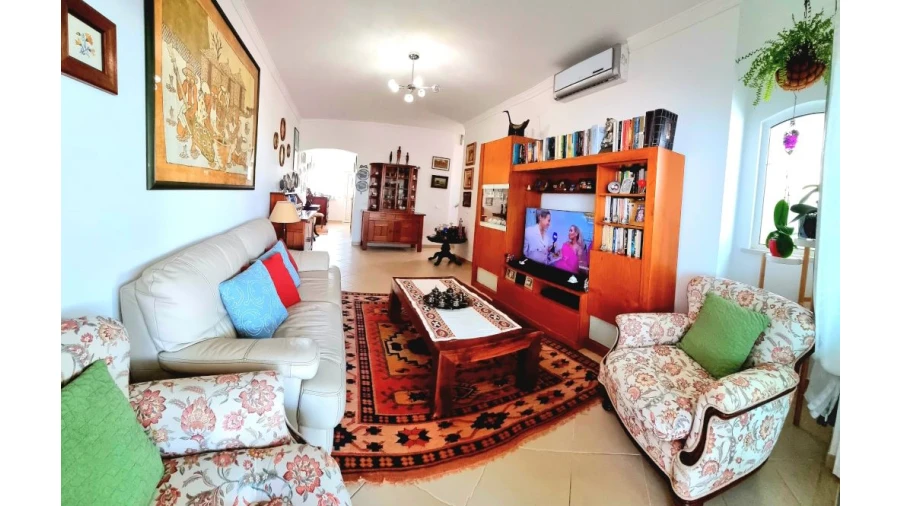 Moradia T4 para Venda em Vila Nova de Cacela Foto 7