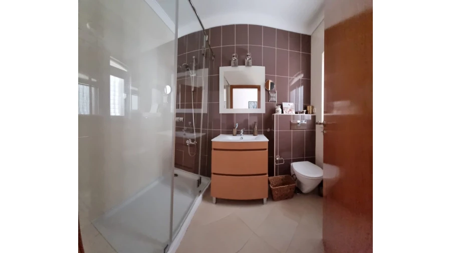 Moradia T4 para Venda em Vila Nova de Cacela Foto 13