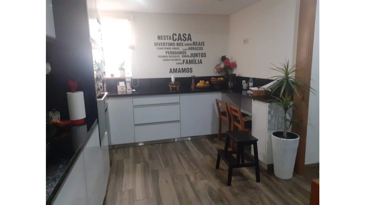 Moradia T3 para Venda em Maia Foto 4