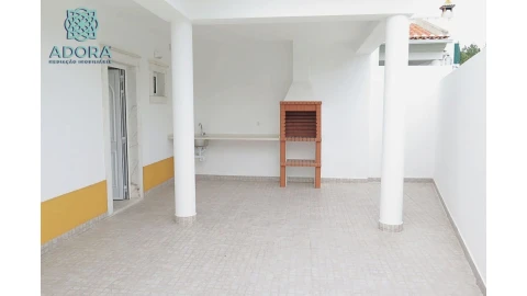 Moradia T3 para Venda em Ericeira