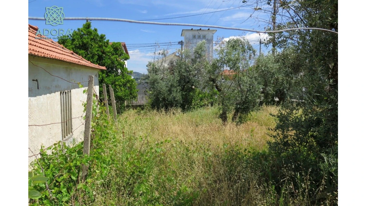 Moradia T3 para Venda em Cortes Foto 3